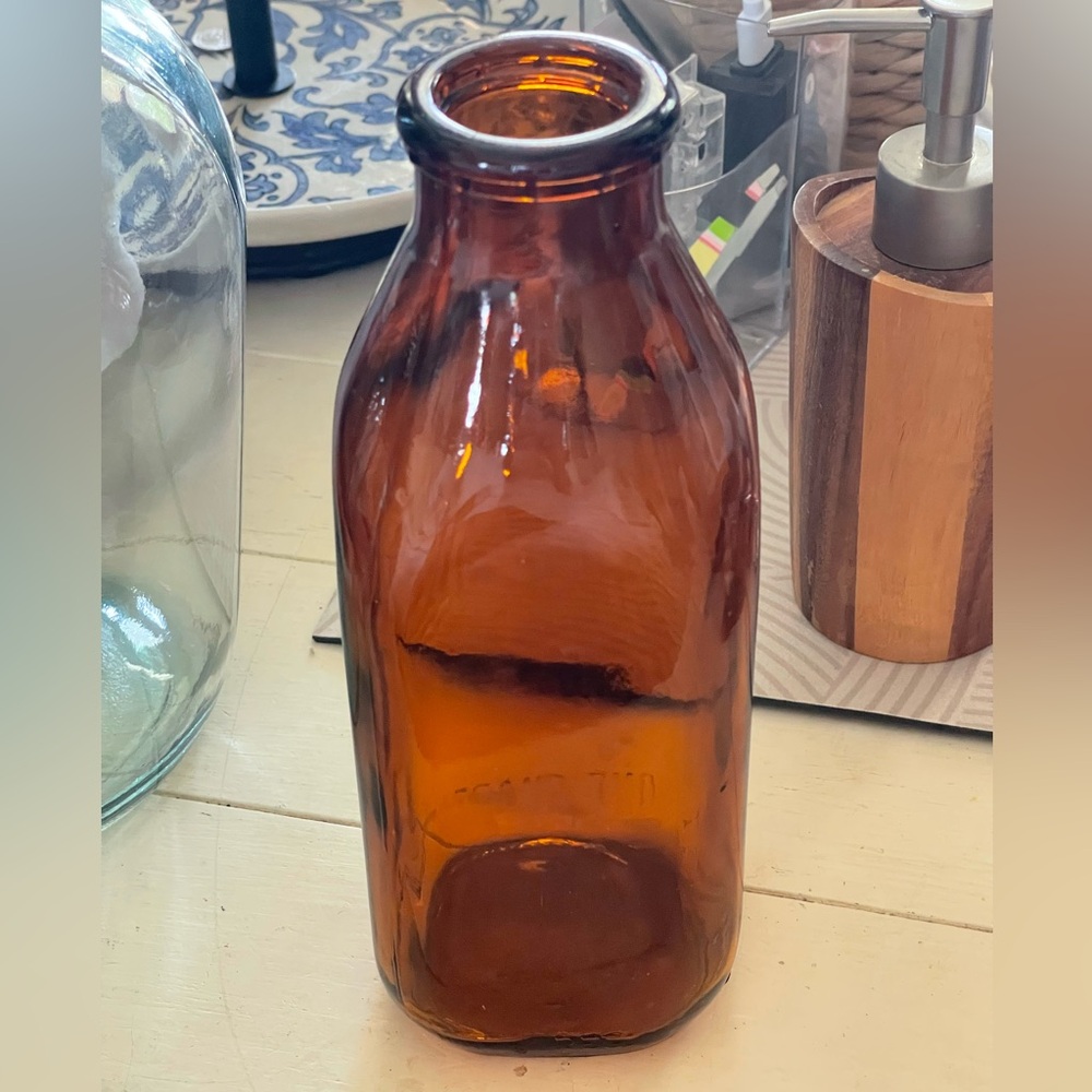 Vintage Amber Duraglas bottle